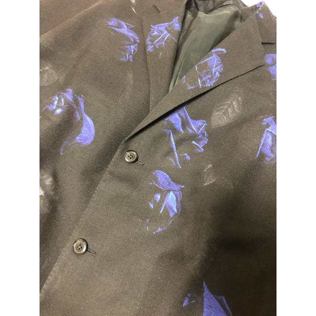 LAD MUSICIAN(ラッドミュージシャン)のLAD MUSICIAN 18aw 花柄 青薔薇 コート 42 メンズのジャケット/アウター(チェスターコート)の商品写真