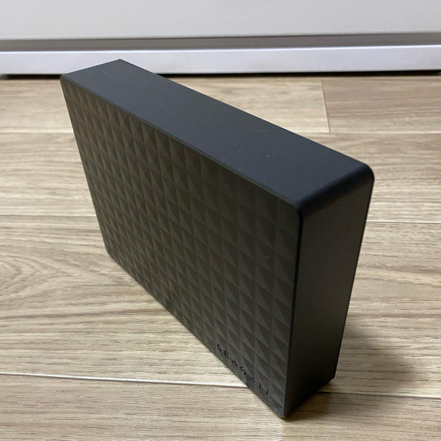 SEAGATE 外付けHDD 4TB スマホ/家電/カメラのPC/タブレット(PCパーツ)の商品写真