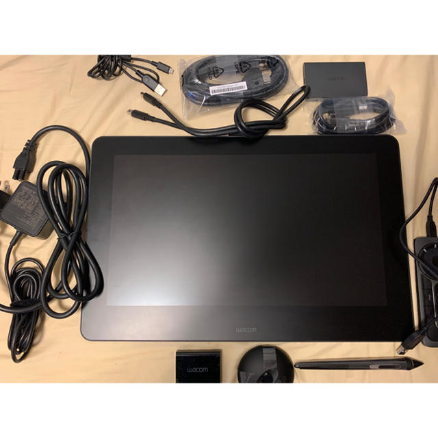 即納!最大半額! Wacom 16インチ(DTH-1620) Pro Cintiq Wacom