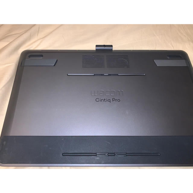 Wacom Cintiq Pro 16インチ(DTH-1620)