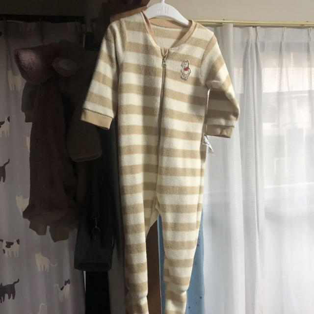 UNIQLO(ユニクロ)のユニクロ プーさん ロンパース キッズ/ベビー/マタニティのベビー服(~85cm)(カバーオール)の商品写真