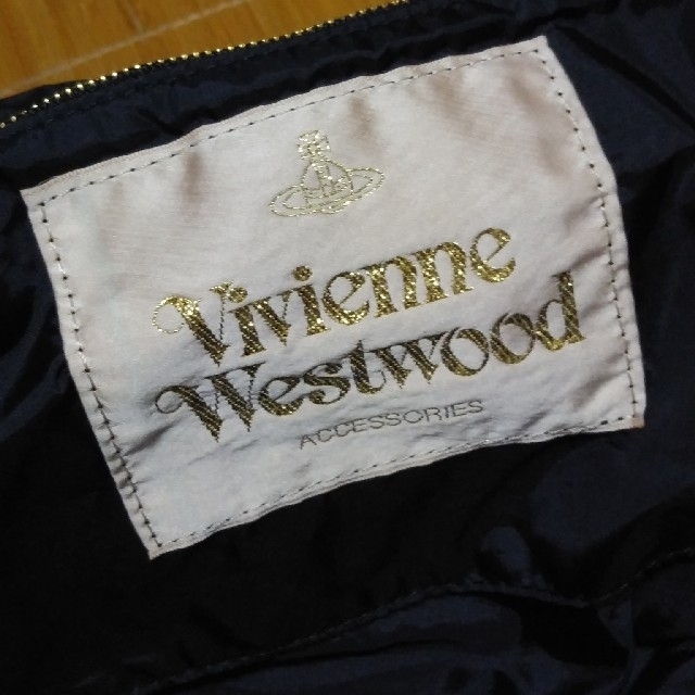 Vivienne Westwood(ヴィヴィアンウエストウッド)のメッセンジャーバック メンズのバッグ(メッセンジャーバッグ)の商品写真