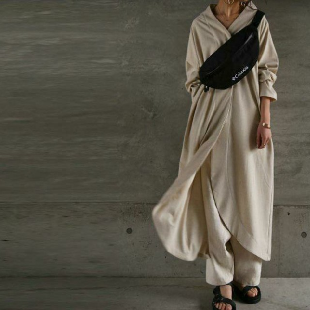 antiqua/KINU⭐ノーカラーコート完売品