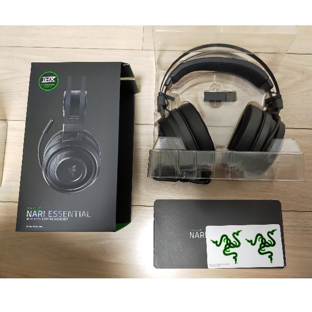 Razer Nari Essential ワイヤレスヘッドセット