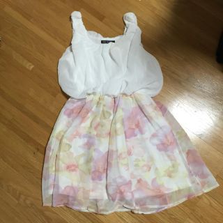 スプレイ(SpRay)の花柄シフォンワンピース(ミニワンピース)