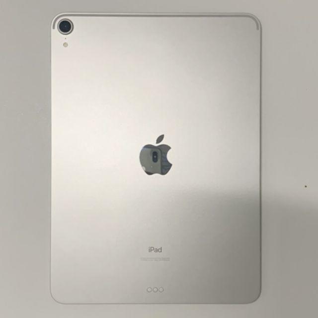 Apple(アップル)のipad pro 11インチ Wi-Fi 64GB MTXP2J/A[シルバー] スマホ/家電/カメラのPC/タブレット(タブレット)の商品写真