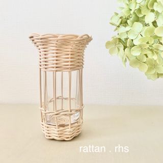 ラタンのフラワーベース / m(花瓶)