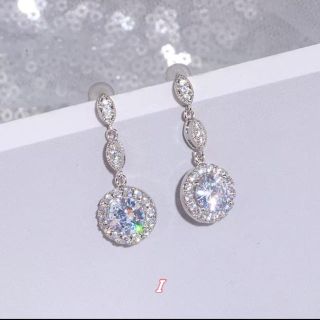 エテ(ete)の再入荷　シルバーピアス　キラキラ　ノンホールピアス　イヤリング　残りわずか(ピアス)