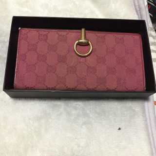 グッチ(Gucci)のGUCCIピンク長財布 ラブソウ様お取り置き(その他)