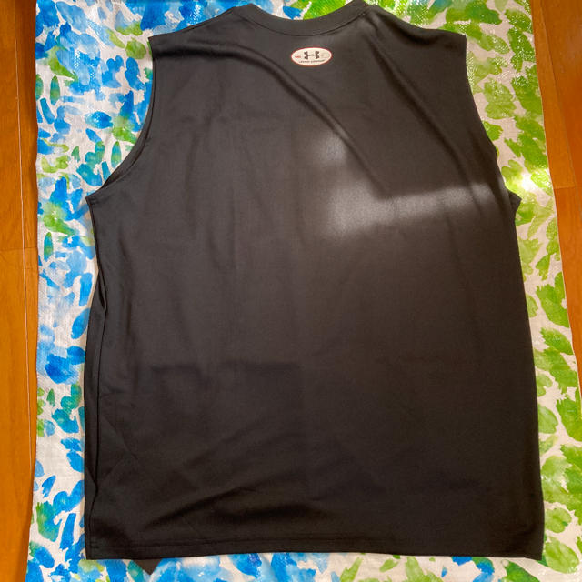 UNDER ARMOUR(アンダーアーマー)のアンダーアーマー　ノースリブ　ＭＤ　黒　新品 メンズのトップス(Tシャツ/カットソー(半袖/袖なし))の商品写真