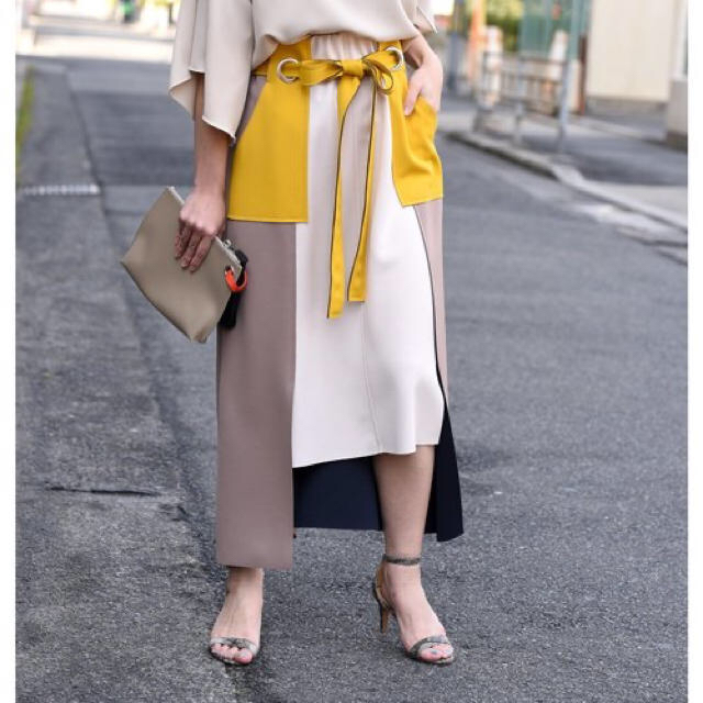 秋におすすめ♪ EimeeLaw前リボン配色ステッチタイトスカート エイミーロウ レディースのスカート(ロングスカート)の商品写真
