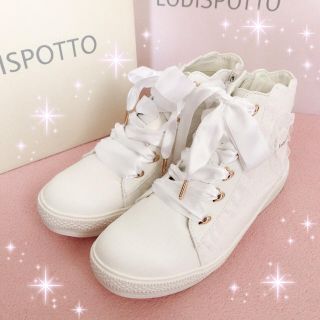 ロディスポット(LODISPOTTO)の☆ロディスポットLODISPOTTO☆チュールフリルスニーカー☆新品ホワイト(スニーカー)