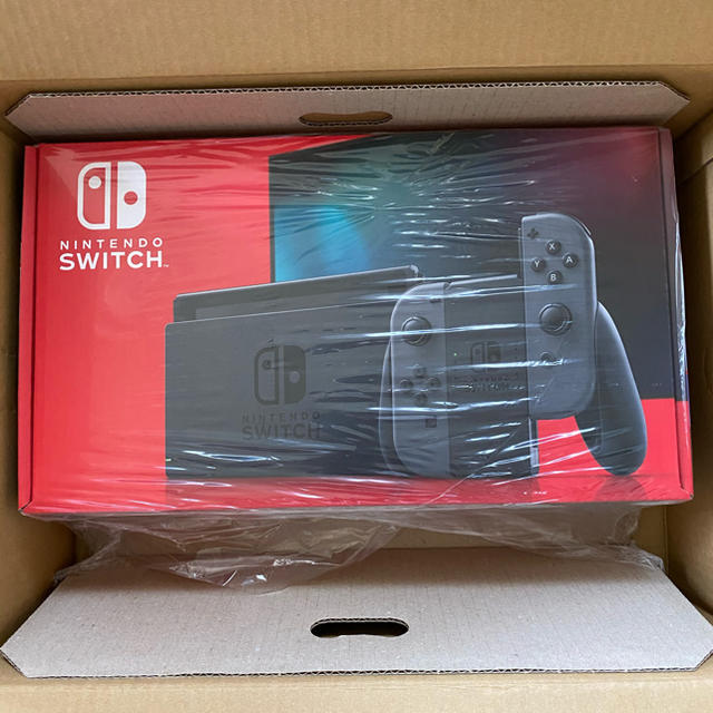 任天堂Switch スイッチ　新型グレー　新品未使用品のサムネイル