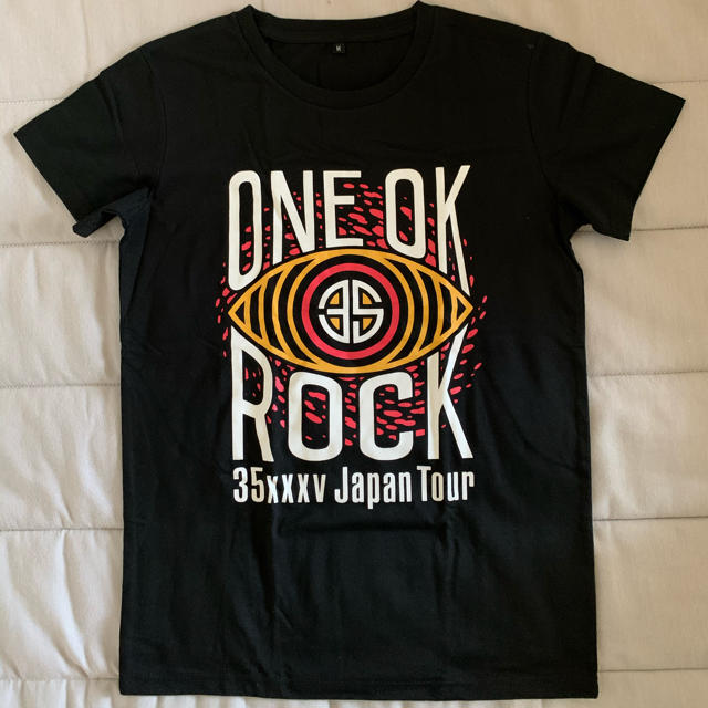 ONE OK ROCK(ワンオクロック)のONE OK ROCK 2015年ツアーTシャツ　黒　M メンズのトップス(Tシャツ/カットソー(半袖/袖なし))の商品写真