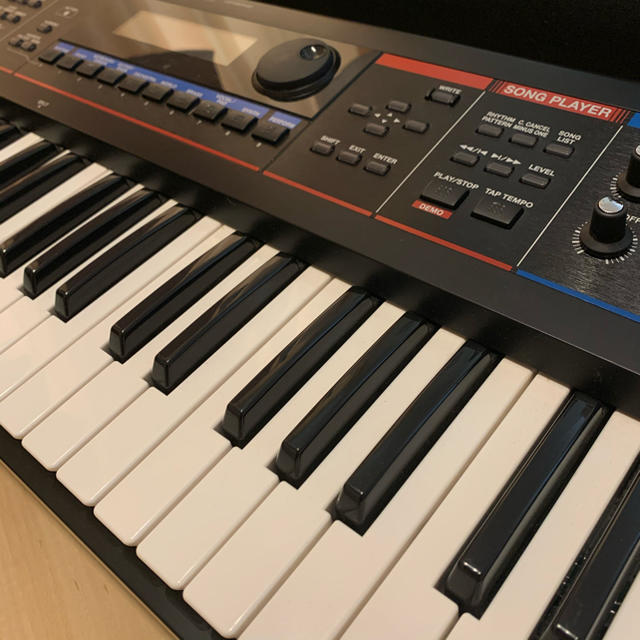 新製品の販売 Roland JUNO Di シンセサイザー 黒 キーボード