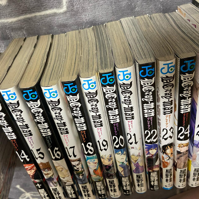 集英社(シュウエイシャ)のディーグレイマン1〜3と14〜25とキャラグレ、グレイアークセット！ エンタメ/ホビーの漫画(少年漫画)の商品写真