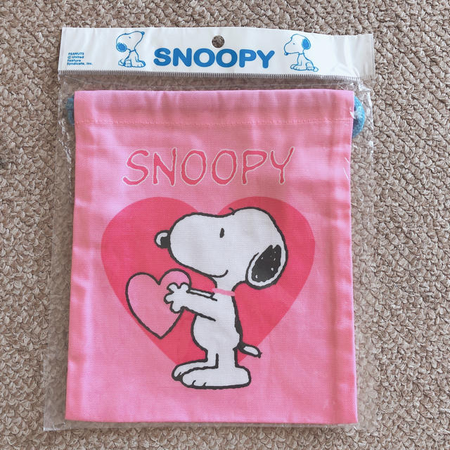 SNOOPYスヌーピー巾着袋 エンタメ/ホビーのおもちゃ/ぬいぐるみ(キャラクターグッズ)の商品写真