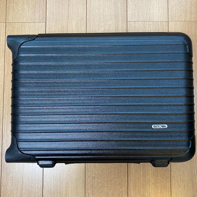 リモワ サルサ 機内持ち込み 32L 2輪 ブラックインテリア/住まい/日用品