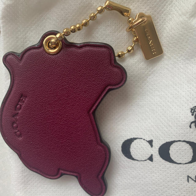 COACH(コーチ)のCOACH  ノベルティグッズ　チャーム ネズミ お値下中 レディースのファッション小物(キーホルダー)の商品写真