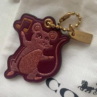 コーチ(COACH)のCOACH  ノベルティグッズ　チャーム ネズミ お値下中(キーホルダー)