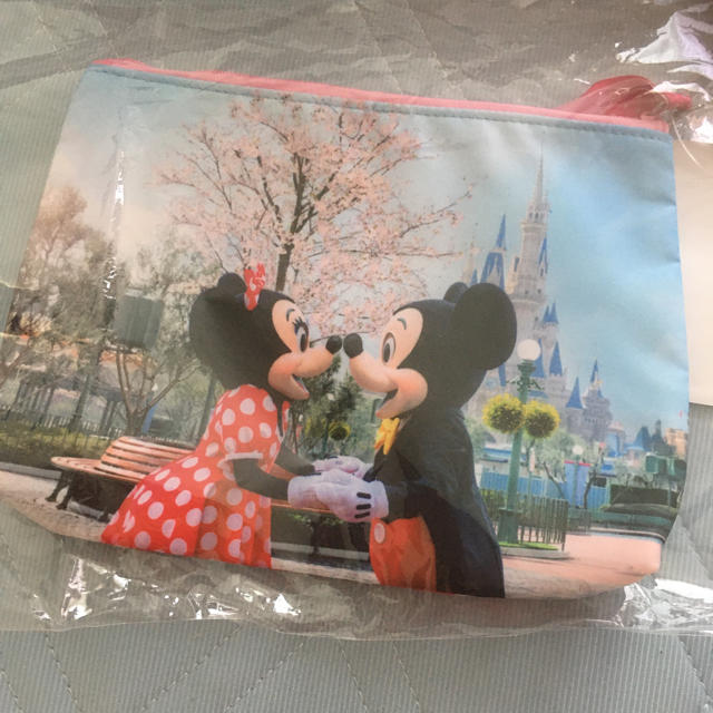 Disney(ディズニー)のミッキー  ポーチ  レディースのファッション小物(ポーチ)の商品写真