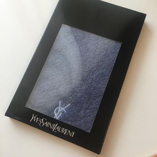 イヴサンローランボーテ(Yves Saint Laurent Beaute)のイブサンローラン　ハンカチ　新品未使用(ハンカチ/ポケットチーフ)