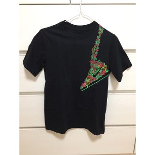 ナイキ(NIKE)のナイキ 半袖 tシャツ M フローラル スニーカー ボタニカル 花柄 レディース(Tシャツ(半袖/袖なし))