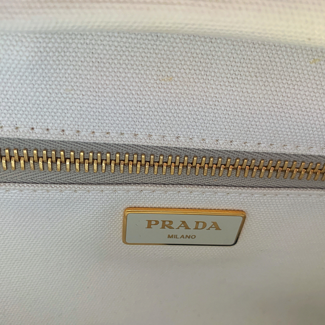 PRADA(プラダ)のPRADA カゴバック レディースのバッグ(かごバッグ/ストローバッグ)の商品写真