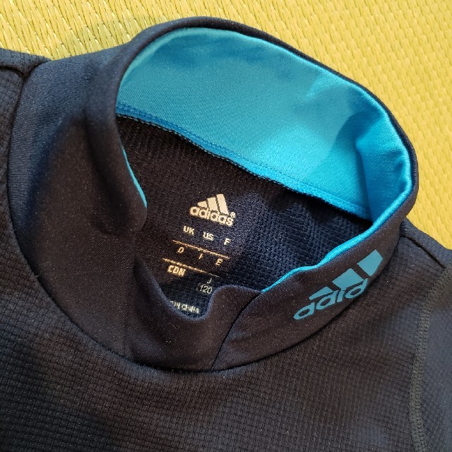 adidas(アディダス)のたかたか様専用上下セット スポーツ/アウトドアのサッカー/フットサル(ウェア)の商品写真