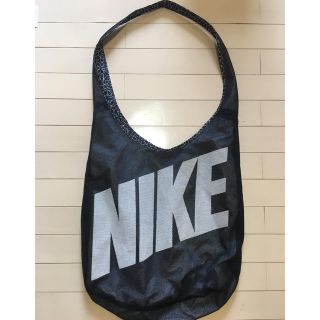 ナイキ(NIKE)のNIKE バッグ(メッセンジャーバッグ)