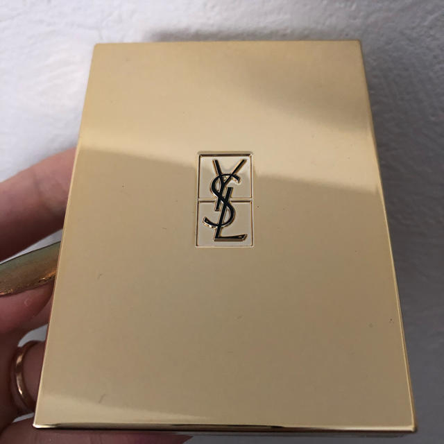 Saint Laurent(サンローラン)のイブサンローラン　アイシャドーパレット コスメ/美容のベースメイク/化粧品(アイシャドウ)の商品写真