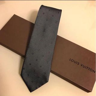 ルイヴィトン(LOUIS VUITTON)のルイヴィトン　ネクタイ　グレー　厚手　灰色　LV(ネクタイ)