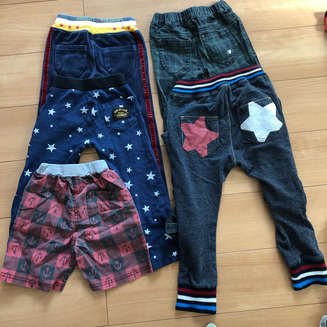 mou jon jon(ムージョンジョン)の110サイズ ズボン　まとめ売り キッズ/ベビー/マタニティのキッズ服男の子用(90cm~)(パンツ/スパッツ)の商品写真