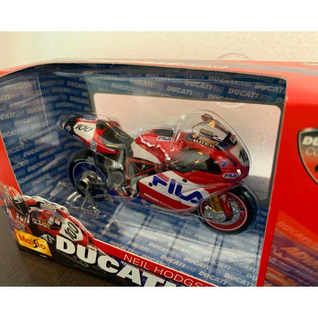 Ducati(ドゥカティ)の1/18 ドゥカティ 999 エンタメ/ホビーのおもちゃ/ぬいぐるみ(模型/プラモデル)の商品写真