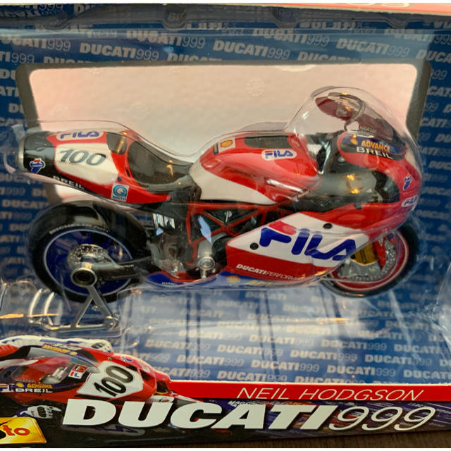 Ducati(ドゥカティ)の1/18 ドゥカティ 999 エンタメ/ホビーのおもちゃ/ぬいぐるみ(模型/プラモデル)の商品写真