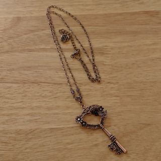 アクシーズファム(axes femme)の鍵 蝶 ネックレス(ネックレス)