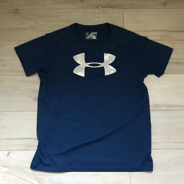 UNDER ARMOUR(アンダーアーマー)のアンダーアーマー半袖Tシャツ百四十センチ スポーツ/アウトドアの野球(ウェア)の商品写真