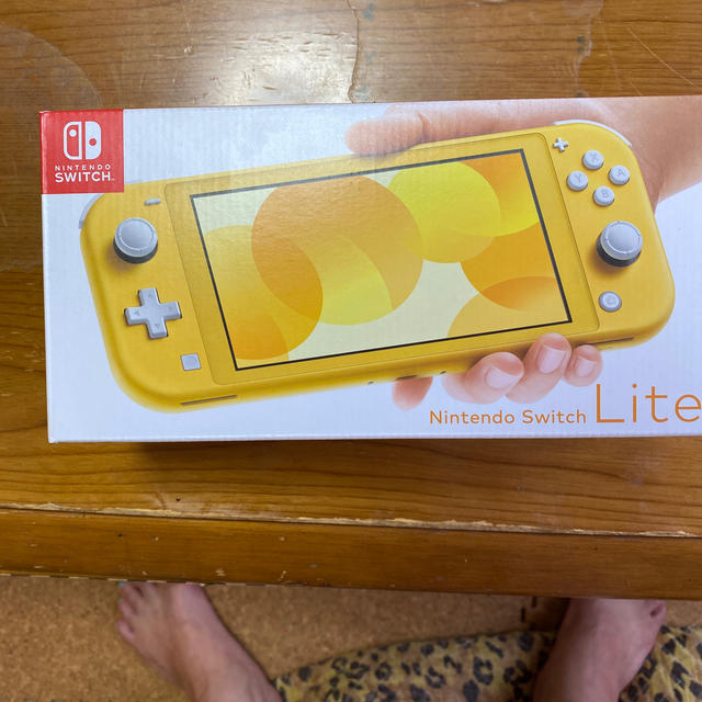 Nintendo Switch Lite イエロー