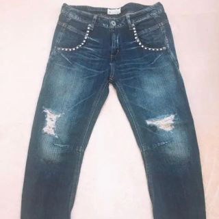 アングリッド(Ungrid)のアングリッド♡スタッズサルエルパンツ　25インチ(デニム/ジーンズ)