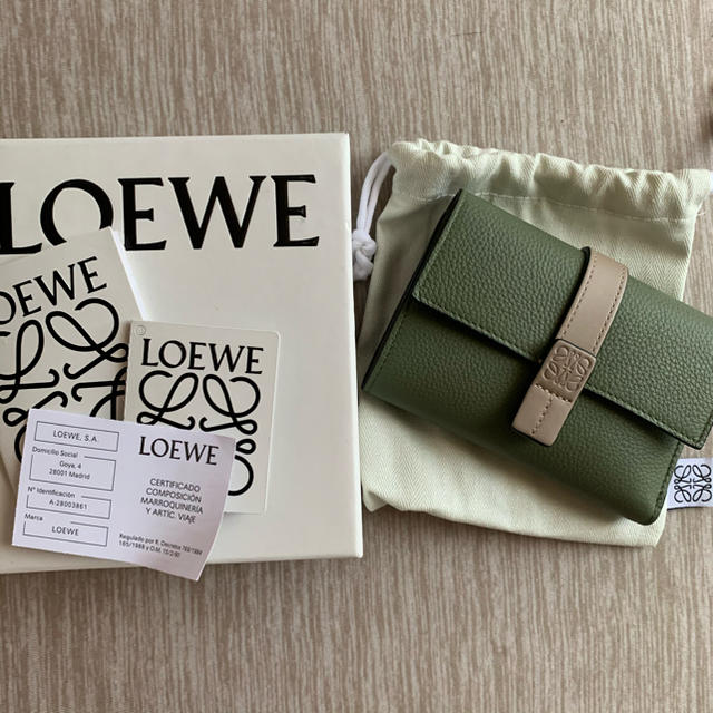 LOEWE(ロエベ)のLOEWE ウォレット レディースのファッション小物(財布)の商品写真