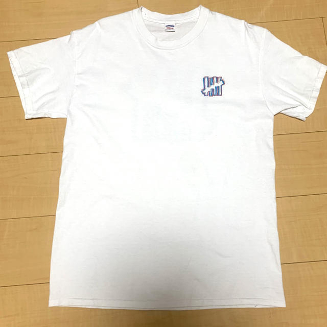 UNDEFEATED(アンディフィーテッド)のundefeated ロゴTシャツ　 メンズのトップス(Tシャツ/カットソー(半袖/袖なし))の商品写真