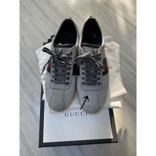 グッチ(Gucci)のgucci  スニーカー　スタッズ  シルバー　正規品(スニーカー)