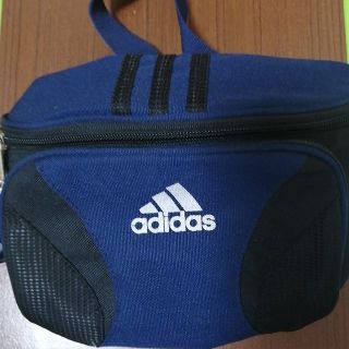 アディダス(adidas)のウエストポーチ　adidas(ウエストポーチ)