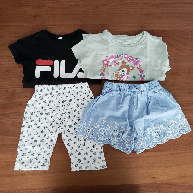 FILA(フィラ)のTシャツ　ズボン　四点セット キッズ/ベビー/マタニティのキッズ服女の子用(90cm~)(Tシャツ/カットソー)の商品写真