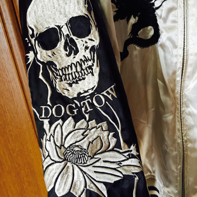 DOG TOWN - スカジャンスカル龍刺繍美品DOGTOWNの通販 by DOG TOWN - スカジャンスカル龍刺繍美品DOGTOWNの通販 by
