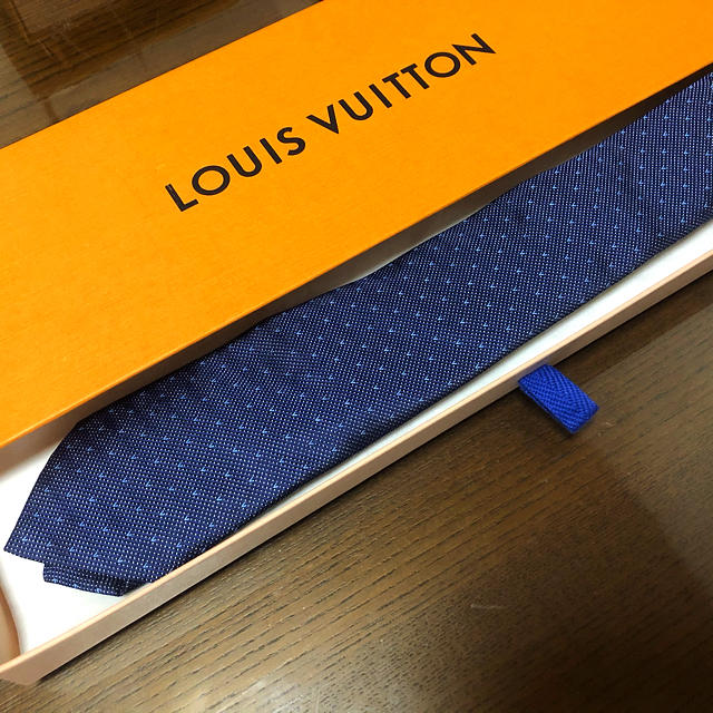 LOUIS VUITTON(ルイヴィトン)の値下げ　ルイヴィトン　ネクタイ メンズのファッション小物(ネクタイ)の商品写真