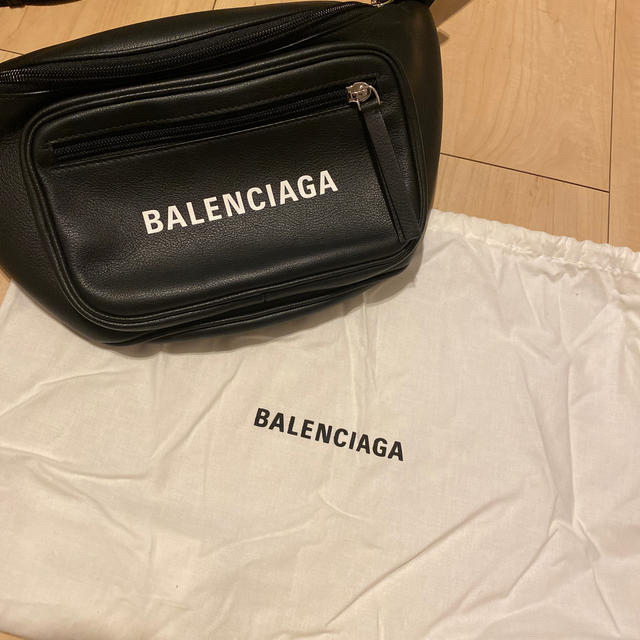 Balenciaga(バレンシアガ)のバレンシアガ　ボディバック　新品未使用　正規品　★ メンズのバッグ(ボディーバッグ)の商品写真