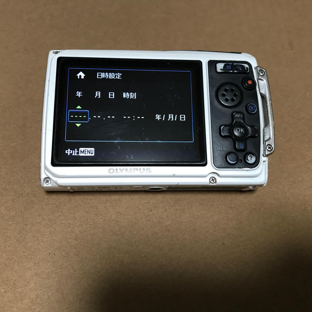 OLYMPUS(オリンパス)のOLYMPUSオリンパスTG−310 ホワイト　中古 スマホ/家電/カメラのカメラ(コンパクトデジタルカメラ)の商品写真