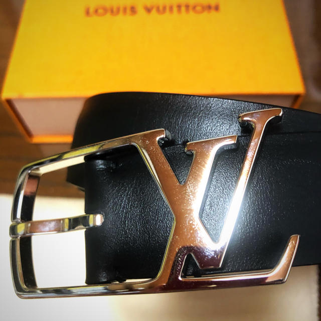 大人気格安 LOUIS VUITTON - ルイヴィトン メンズ ベルト M9229の通販