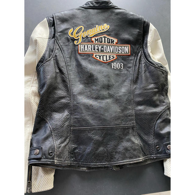 Harley Davidson(ハーレーダビッドソン)のハーレー革ジャン レディース【最終値下げ】 レディースのジャケット/アウター(ライダースジャケット)の商品写真